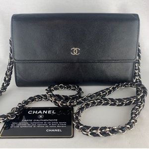 CHANEL Caviar Leather CC Wallet Double Weave Chain